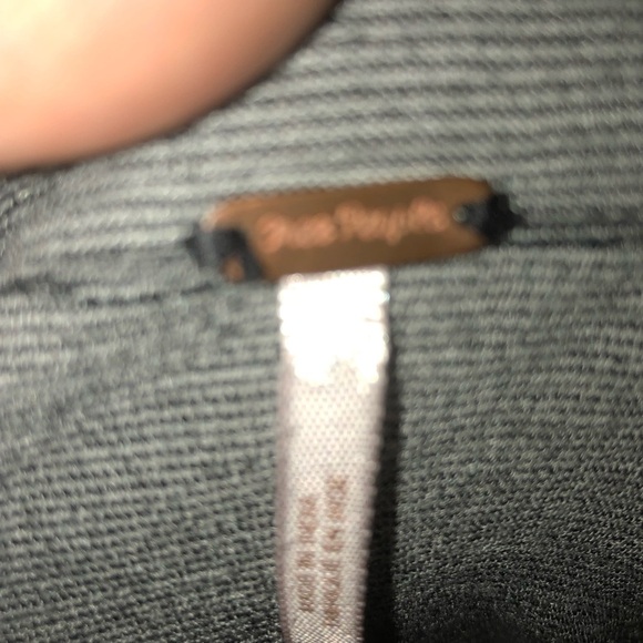 Free People Gray Lightweight Shirt Jacket -pinstripe, 100% rayon- woman’s small - Picture 7 of 16